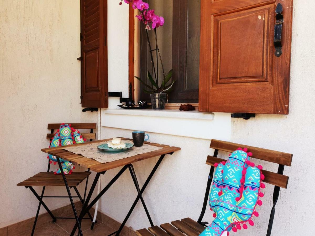 Villa Perissa Thira Eksteriør bilde